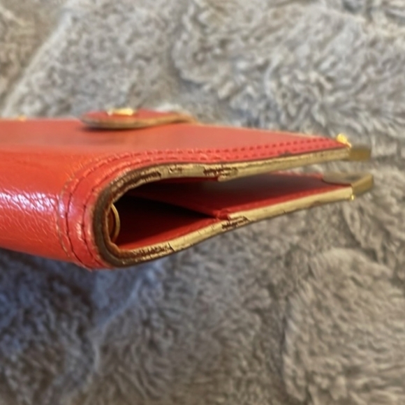 Louis Vuitton Red and Gold Suhali Agenda Day Planner Wallet - Picture 4 of 6